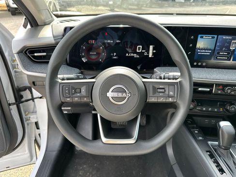 New 2026 Nissan Kicks SV FWD image 18