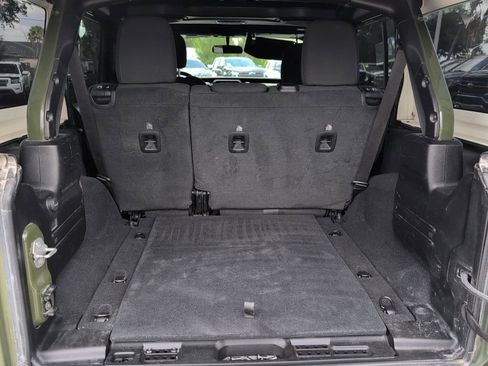 Used 2020 Jeep Wrangler Unlimited Sahara AWD/4WD image 12