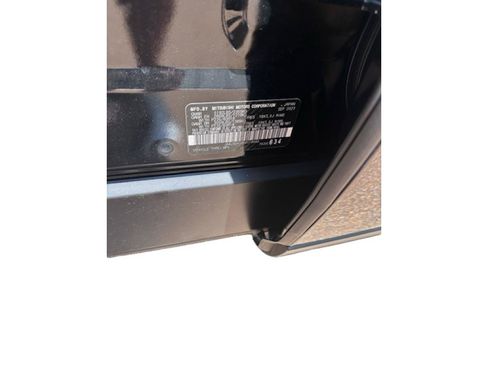 Used 2024 Mitsubishi Outlander ES FWD image 7