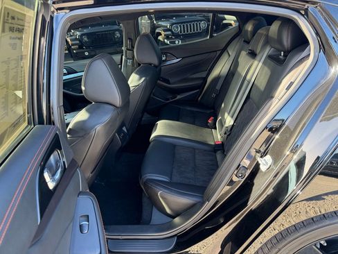 Used 2023 Nissan Maxima SR w/ Sport Mat Group image 29