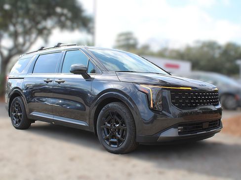 New 2026 Kia Carnival SX image 3