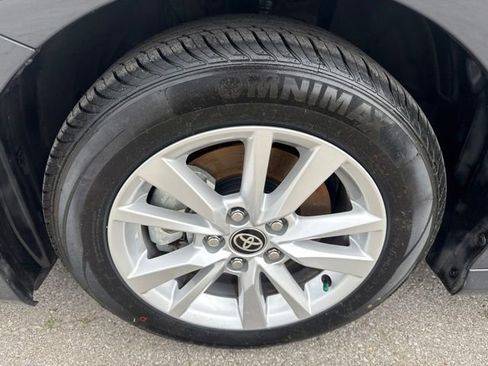 Used 2025 Toyota Camry LE FWD image 12