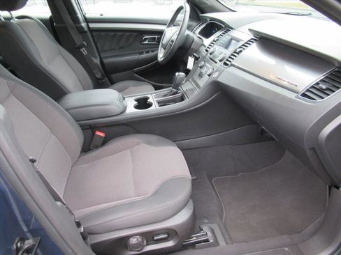 Used 2018 Ford Taurus SEL image 10