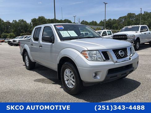 Used 2019 Nissan Frontier SV w/ Value Truck Package AWD/4WD image 7