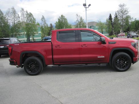 Used 2024 GMC Sierra 1500 Elevation w/ LPO, Elevation Black Package AWD/4WD image 3