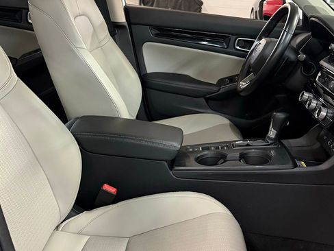 Used 2022 Honda Civic Touring image 16