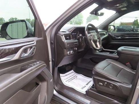 Used 2021 GMC Yukon Denali w/ Denali Premium Package AWD/4WD image 18