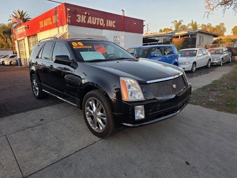 Used 2004 Cadillac SRX Base RWD 4dr SUV V8 image 1