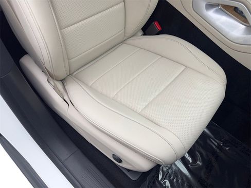 Used 2024 Mercedes-Benz GLE 350 4MATIC image 45