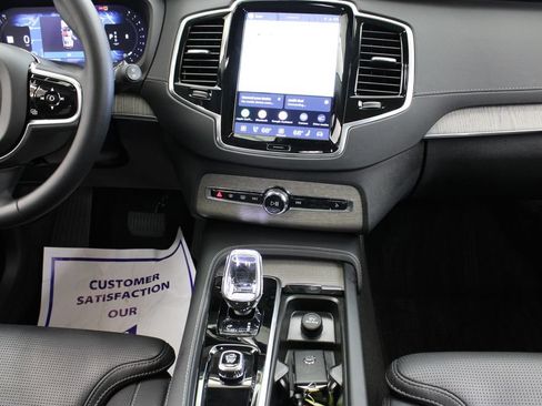 Used 2023 Volvo XC90 B6 Ultimate w/ Lounge Package AWD/4WD image 24