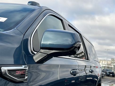New 2026 GMC Yukon XL Denali image 13
