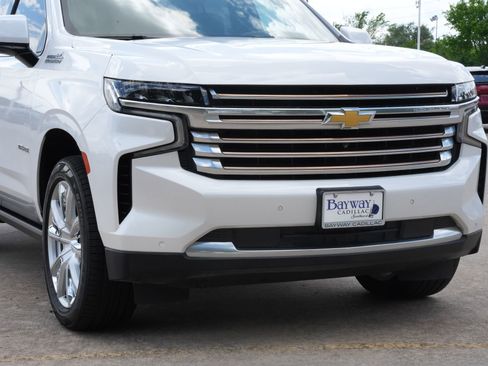 Used 2022 Chevrolet Tahoe High Country RWD image 30