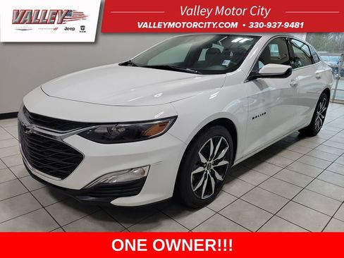 Used 2024 Chevrolet Malibu RS w/ LPO, Floor Liner Package image 1