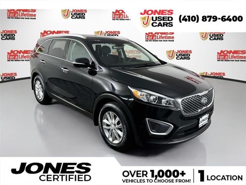 Used 2018 Kia Sorento FWD image 1