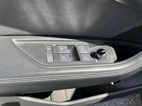 Certified 2022 Audi e-tron S Prestige w/ Prestige Package image 9