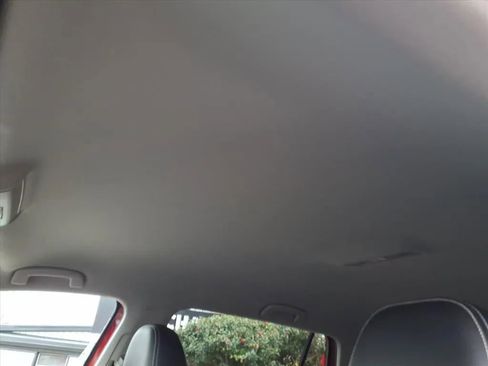 Used 2022 Volkswagen Atlas SE image 27