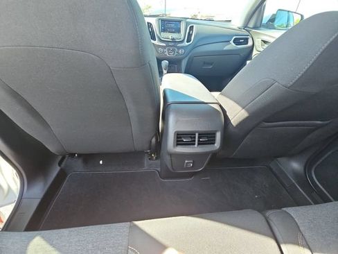 Used 2023 Chevrolet Equinox LT AWD/4WD image 30