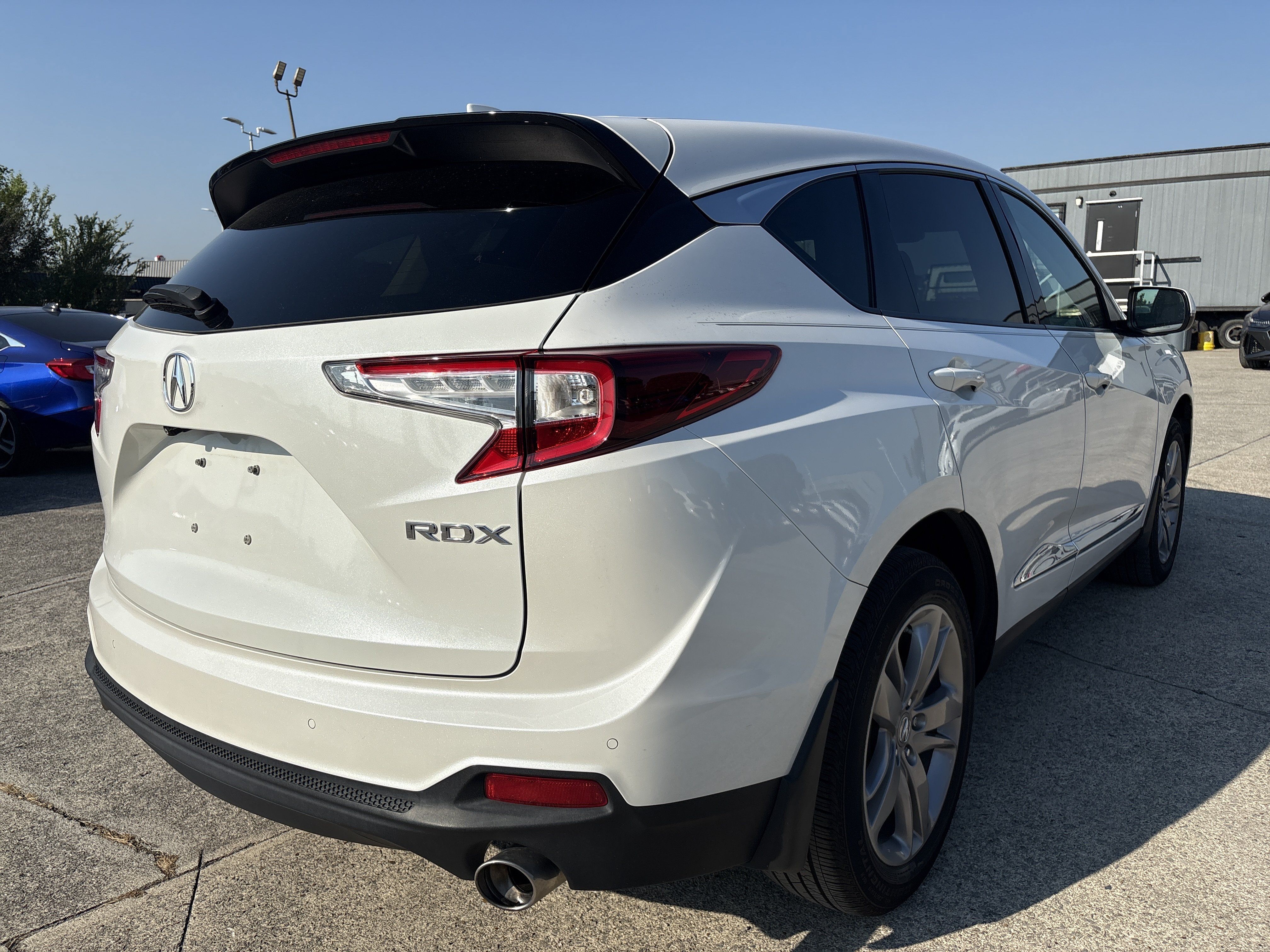 Used 2020 Acura RDX w/ Advance Package FWD image 2