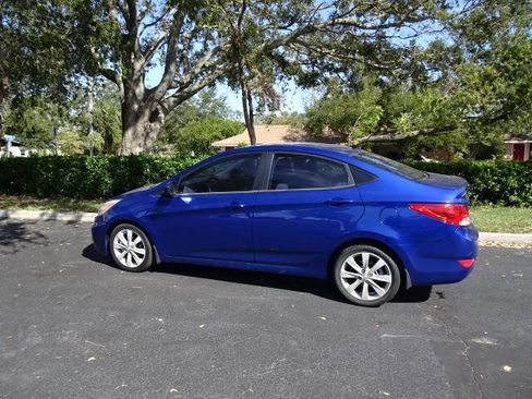 Used 2014 Hyundai Accent GLS w/ Option Group 2 image 11