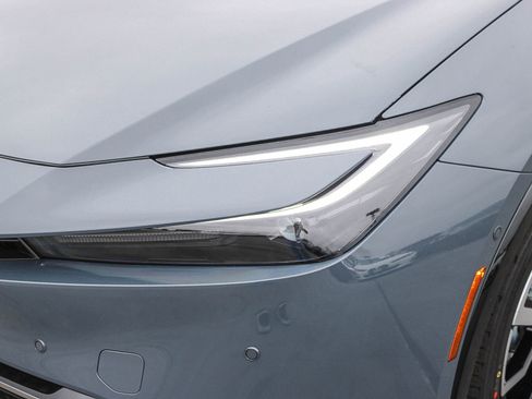 New 2026 Toyota Prius XSE Premium image 5