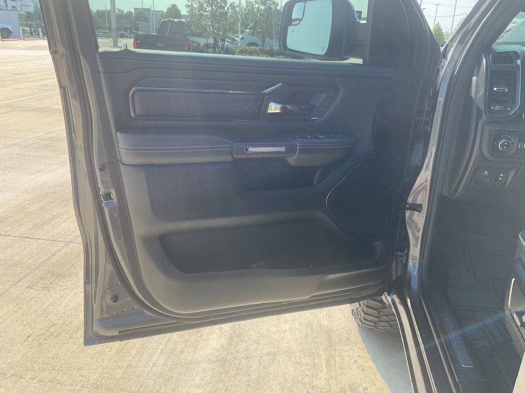 Used 2024 RAM 1500 Limited AWD/4WD image 10
