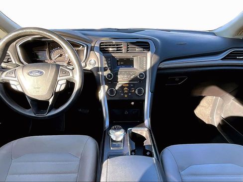 Used 2018 Ford Fusion S image 14