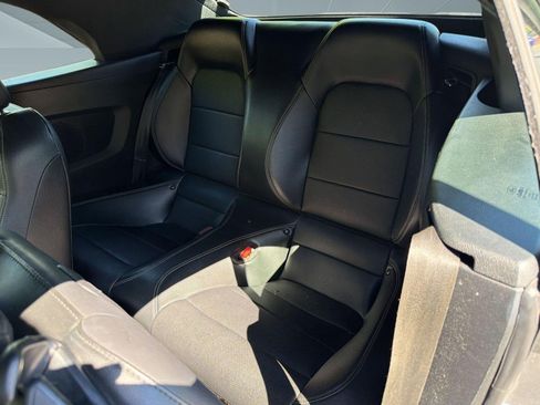 Used 2022 Ford Mustang Premium RWD image 23