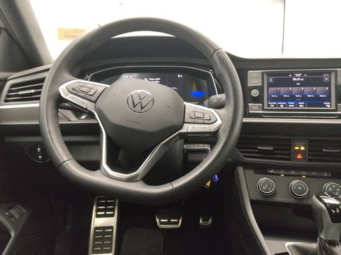 Used 2024 Volkswagen Jetta Sport FWD image 22