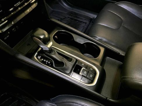 Used 2020 Hyundai Santa Fe SEL image 17