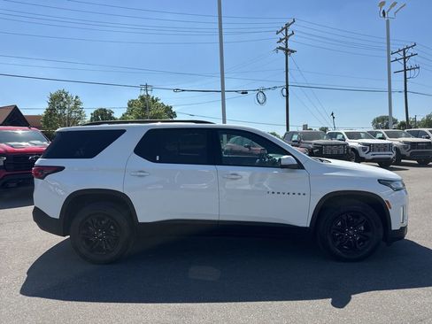 Used 2023 Chevrolet Traverse LT w/ Midnight/Sport Edition AWD/4WD image 6