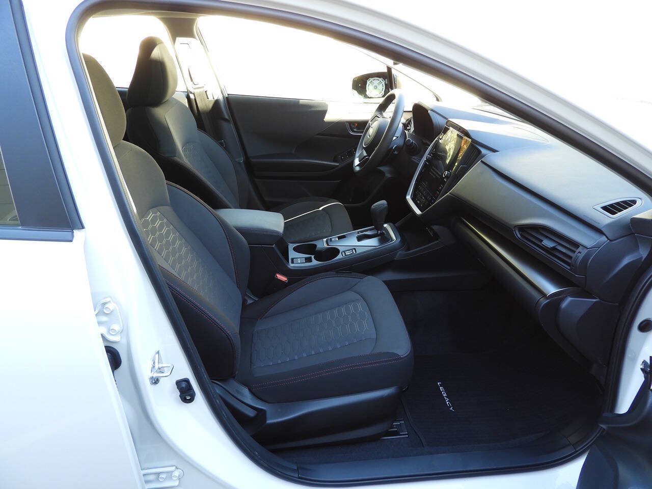 Used 2025 Subaru Impreza 2.0i Sport AWD/4WD image 35