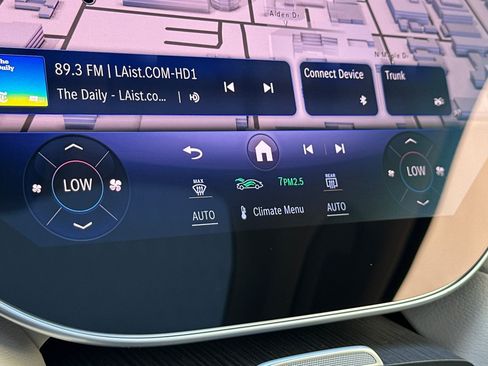 New 2026 Mercedes-Benz EQS 400 4MATIC SUV image 21