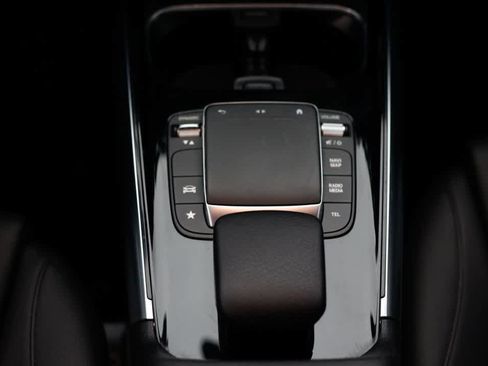 Used 2023 Mercedes-Benz GLA 250 GLA 250 image 31