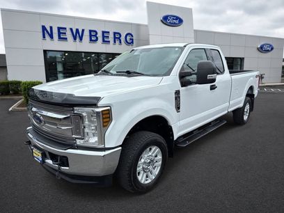 Used 2019 Ford F350 XLT w/ Camper Package