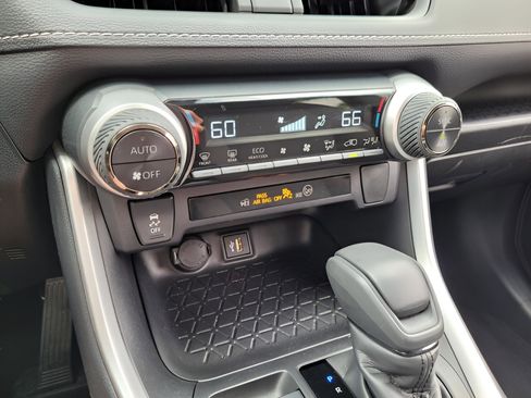 Certified 2024 Toyota RAV4 LE image 20