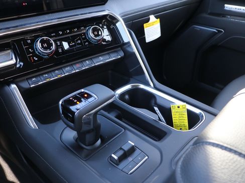 New 2026 GMC Sierra 1500 Denali w/ Denali Reserve Package image 25