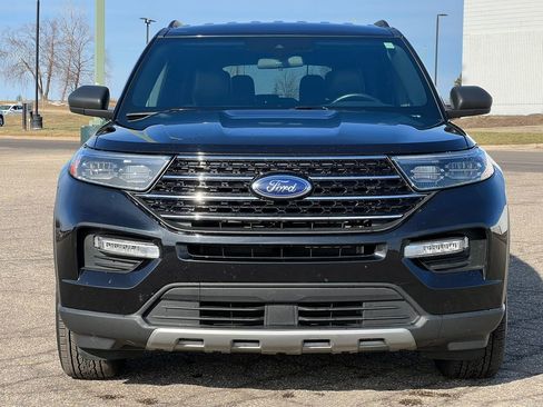 Used 2020 Ford Explorer XLT w/ Equipment Group 202A image 43