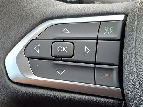 New 2025 Jeep Compass Limited w/ Sun & Sound Group image 15