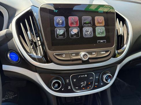 Used 2017 Chevrolet Volt LT w/ Comfort Package FWD image 12