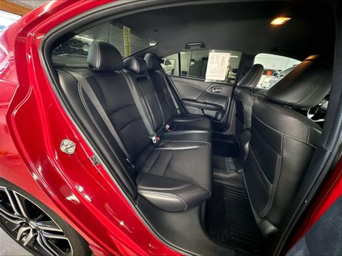 Used 2016 Honda Accord Sport image 28