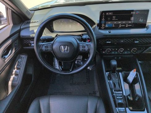 Used 2025 Honda Accord Sport image 18