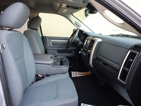 Used 2015 RAM 1500 Classic SLT RWD image 23