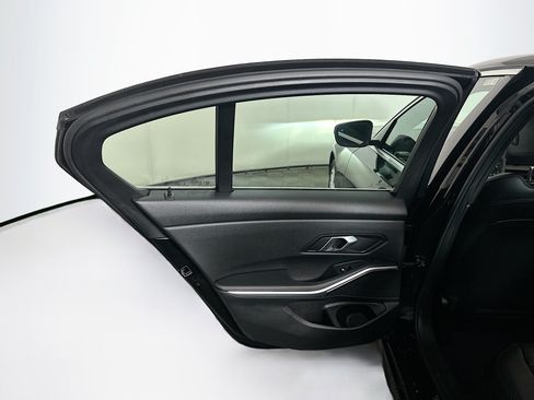 Used 2025 BMW 330i Sedan RWD image 28
