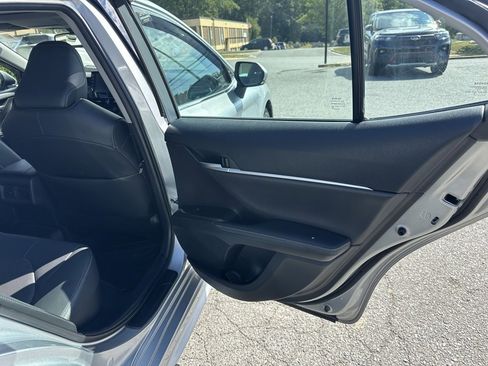 Used 2023 Toyota Camry XSE image 18