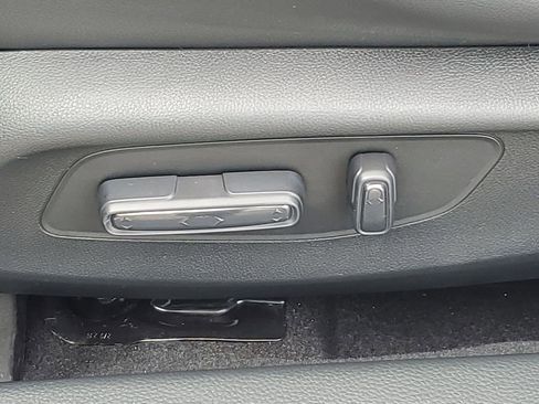 Used 2024 Honda Civic EX-L image 36