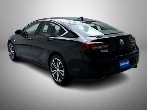 Used 2018 Buick Regal Essence w/ Driver Confidence Package #1 image 7