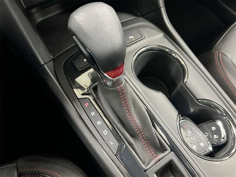 Used 2022 Chevrolet Equinox RS w/ RS Leather Package image 16