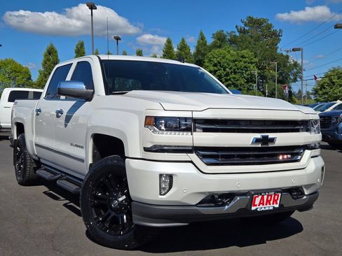Used 2017 Chevrolet Silverado 1500 LTZ Z71 w/ LTZ Plus Package AWD/4WD image 37