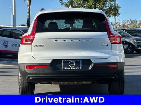 Certified 2023 Volvo XC40 B5 Plus w/ Driver Assist Package image 4