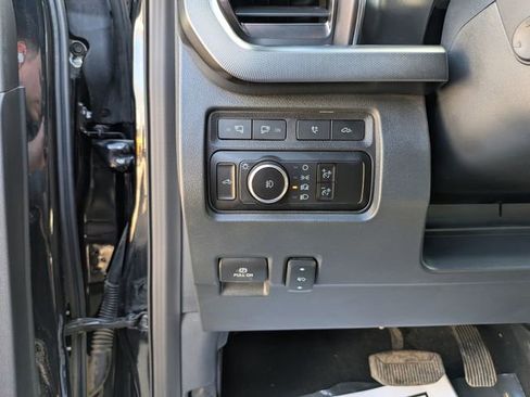 Used 2023 Ford F450 Platinum w/ FX4 Off-Road Package AWD/4WD image 25